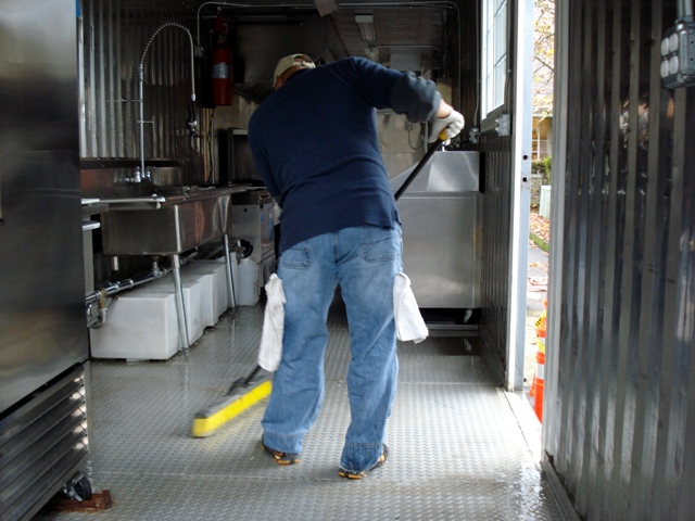 Temporary Dishwashing Trailer for Lease-new